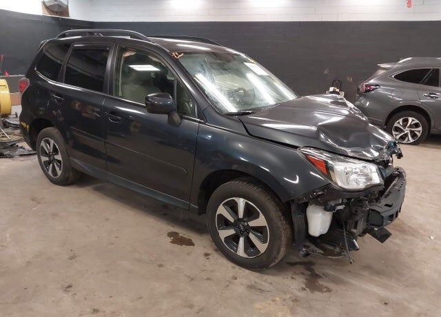 2018 SUBARU Forester