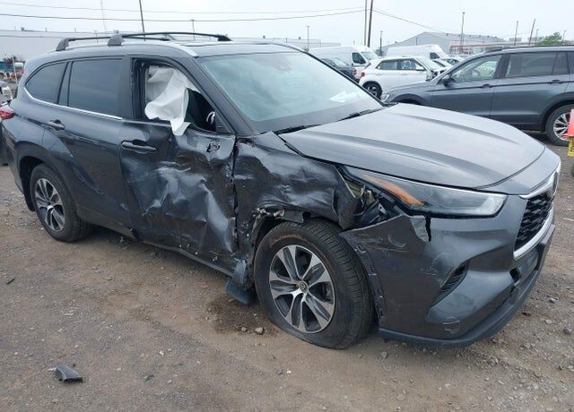 2023 TOYOTA Highlander
