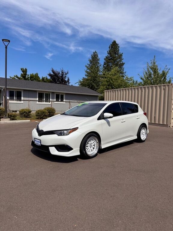 2016 TOYOTA Scion