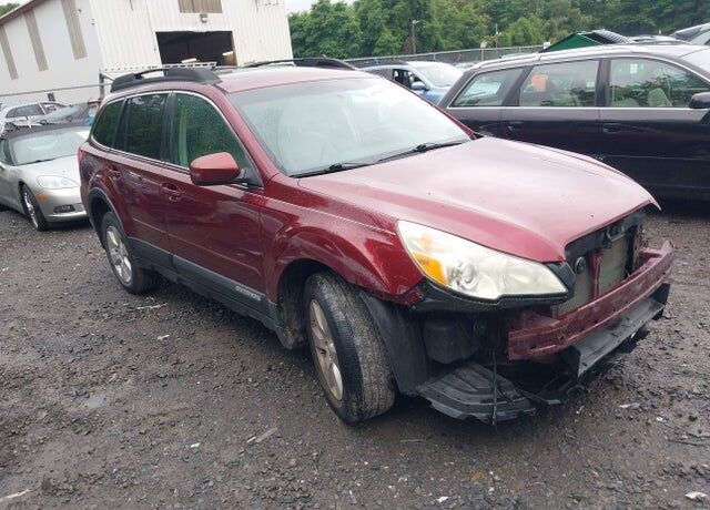 2011 SUBARU Outback