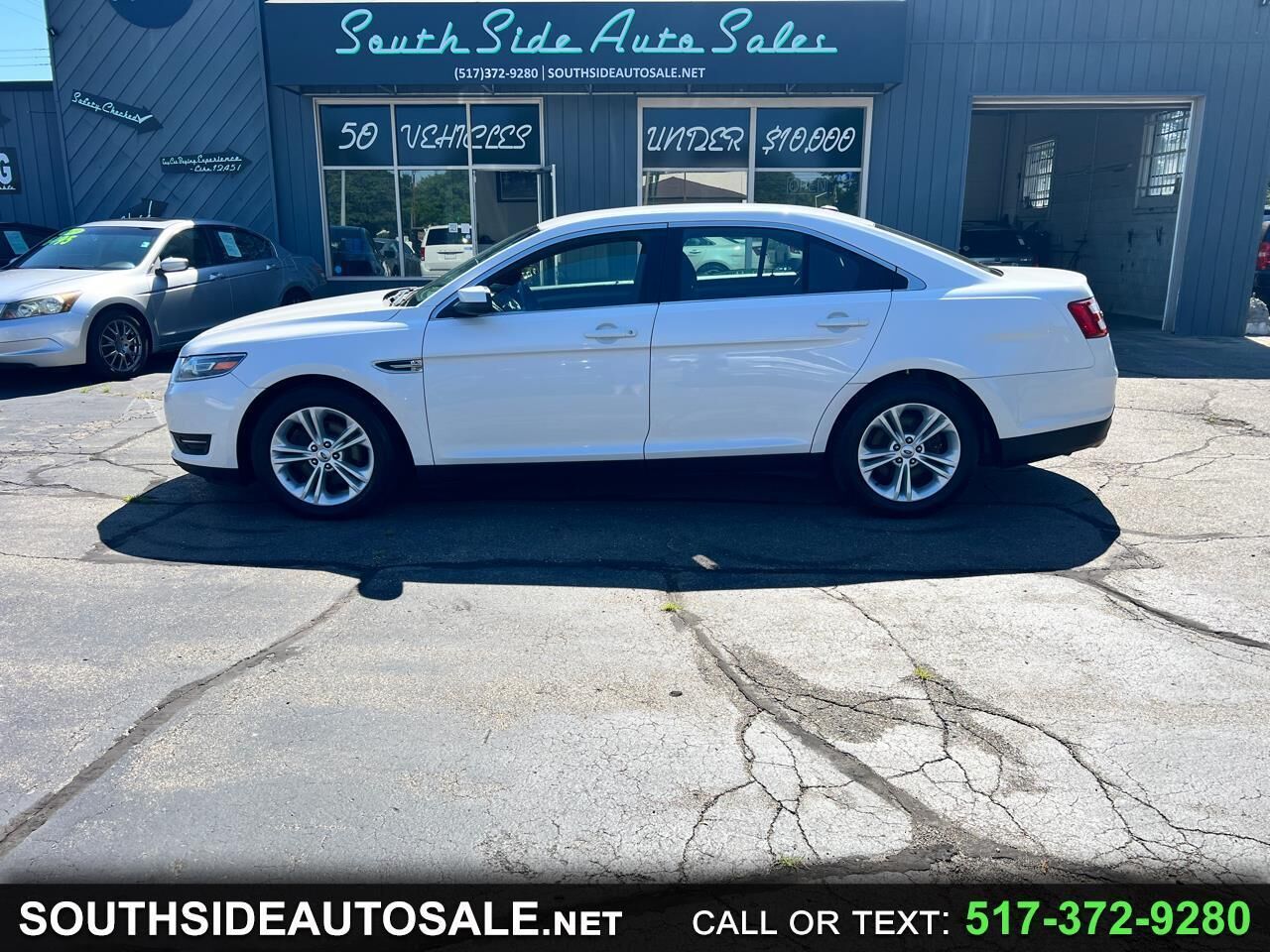 2016 FORD Taurus