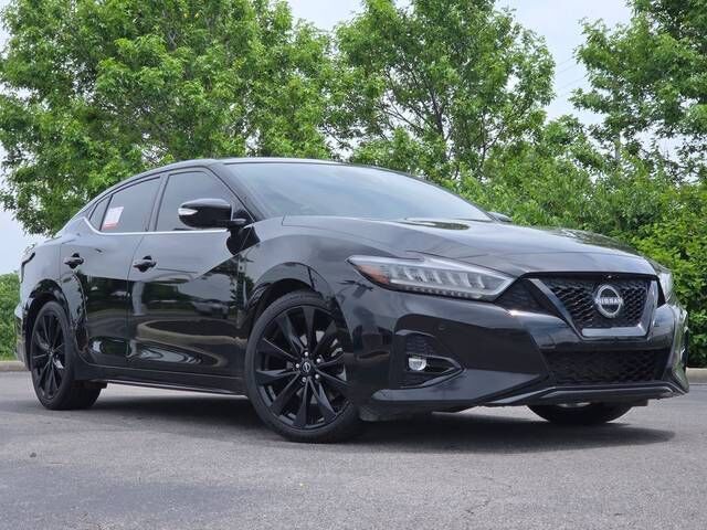 2023 NISSAN Maxima