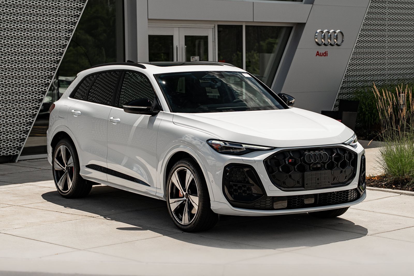 2026 Audi SQ5