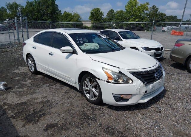 2015 NISSAN Altima