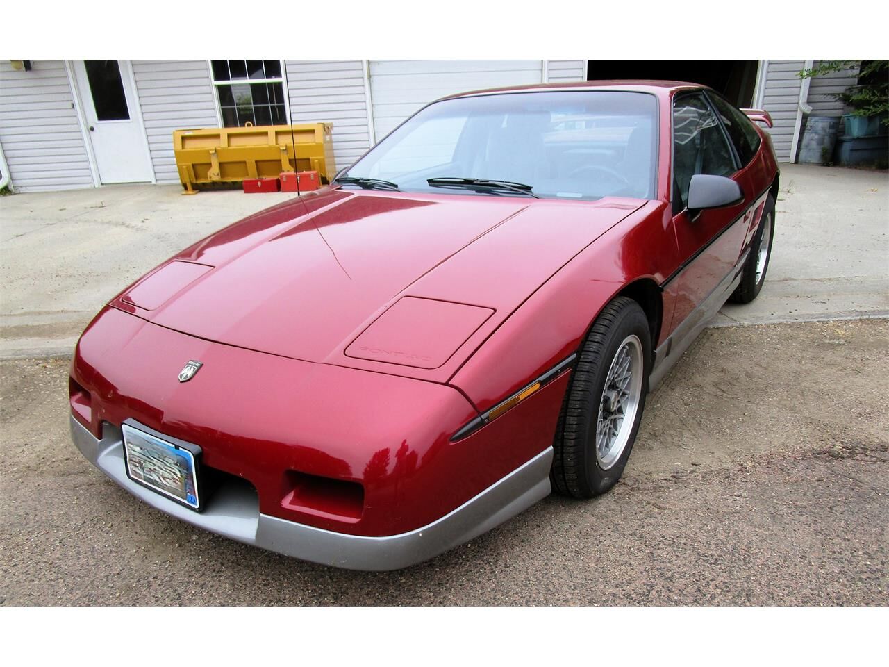 1987 PONTIAC Fiero
