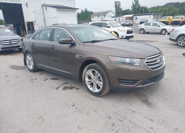 2015 FORD Taurus