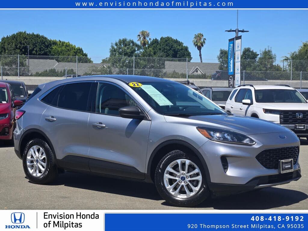 2022 FORD Escape