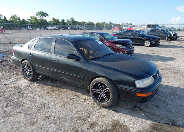 1995 TOYOTA Avalon