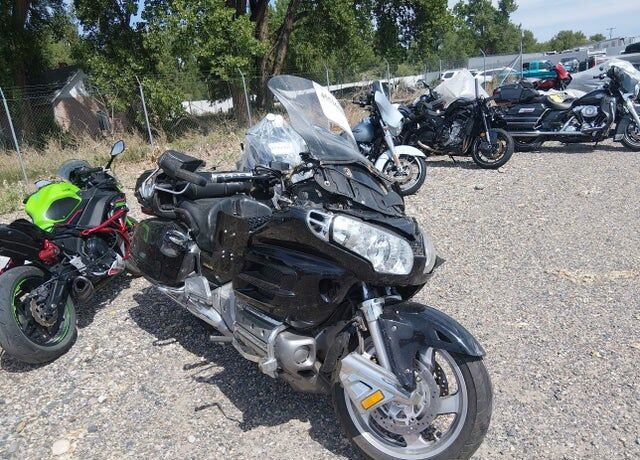 2002 HONDA GL1800