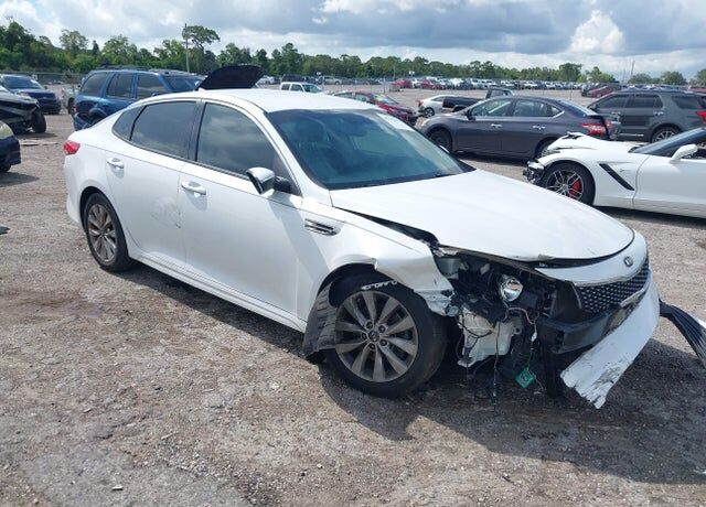 2018 KIA Optima