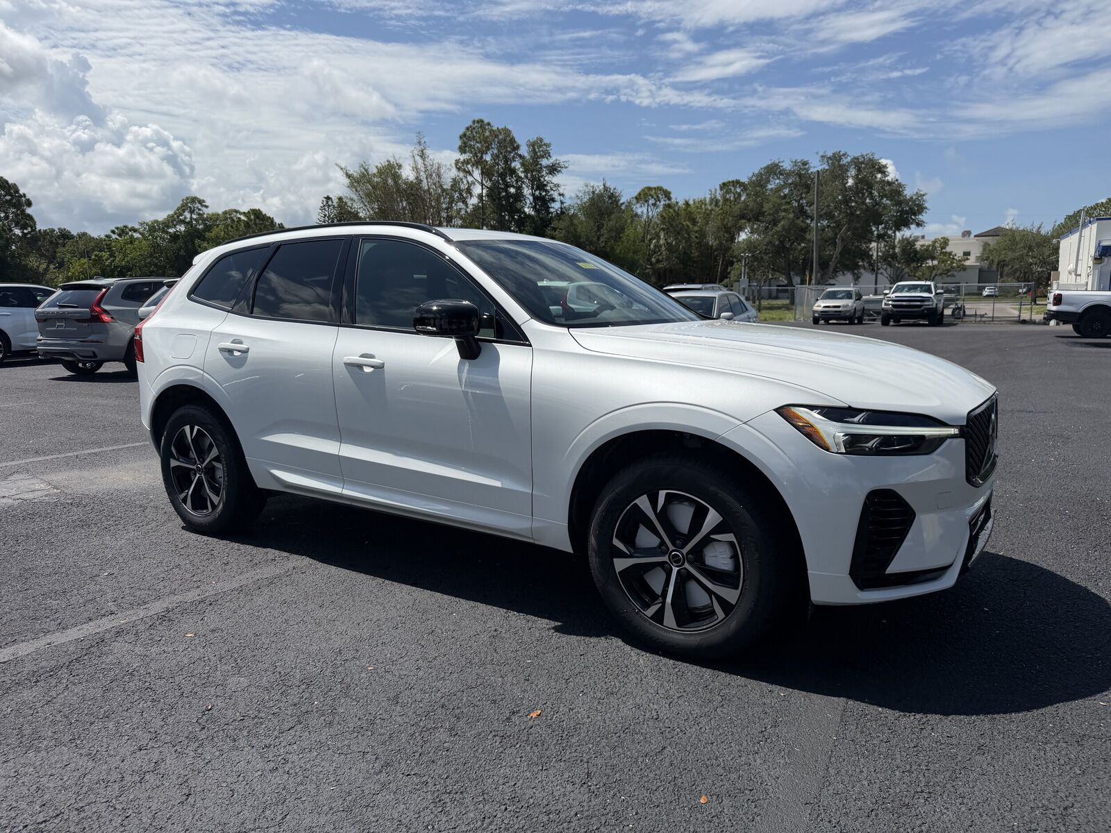 2026 VOLVO XC60