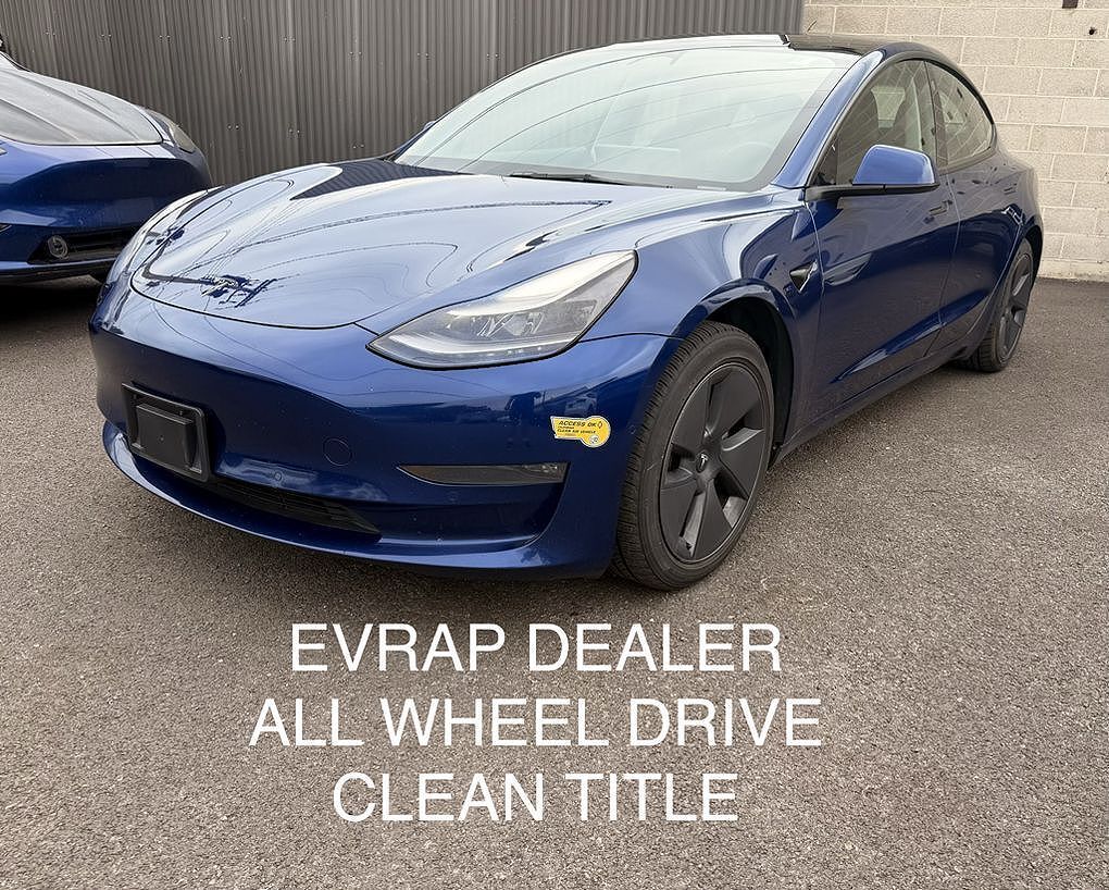 2022 TESLA Model 3