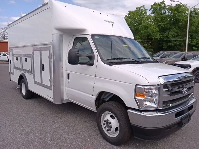 2026 FORD E-450