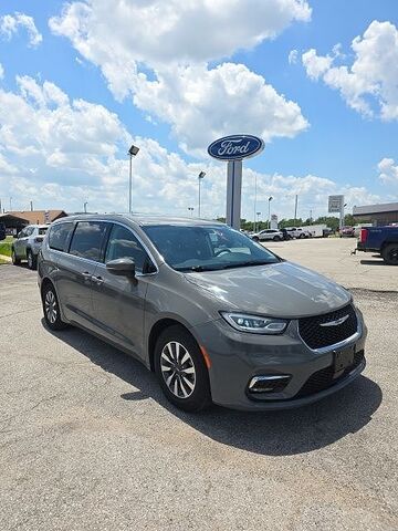2023 CHRYSLER Pacifica