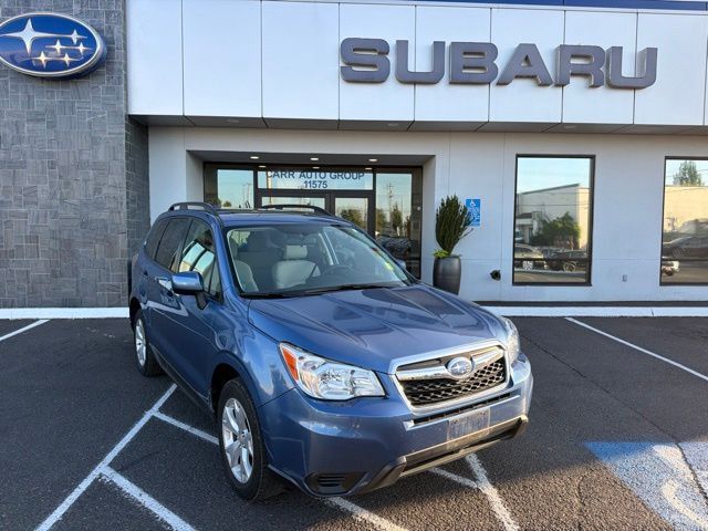 2016 SUBARU Forester