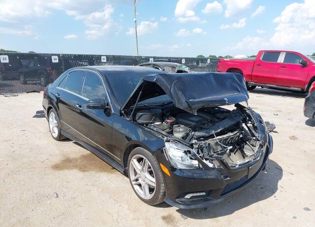 2011 MERCEDES-BENZ E-Class