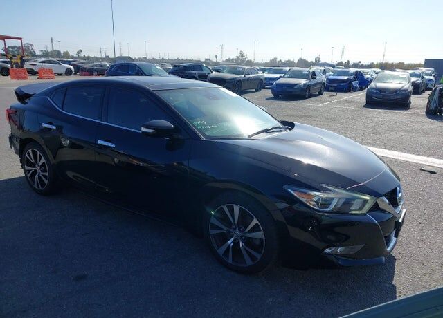 2017 NISSAN Maxima