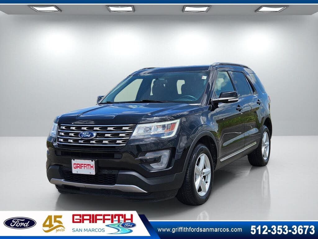 2017 FORD Explorer