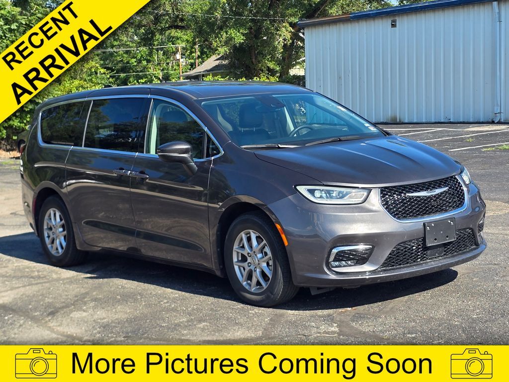 2023 CHRYSLER Pacifica
