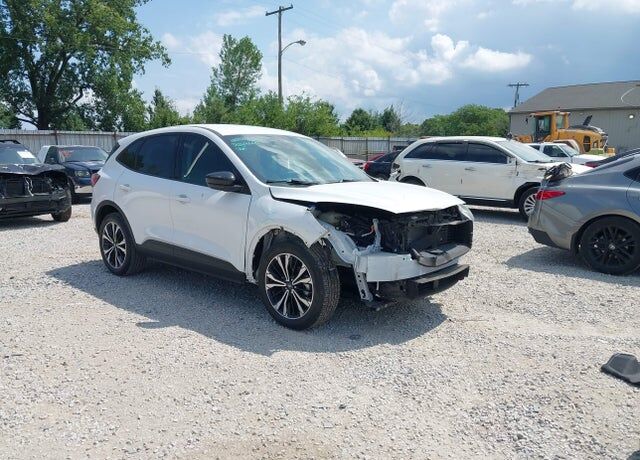 2021 FORD Escape