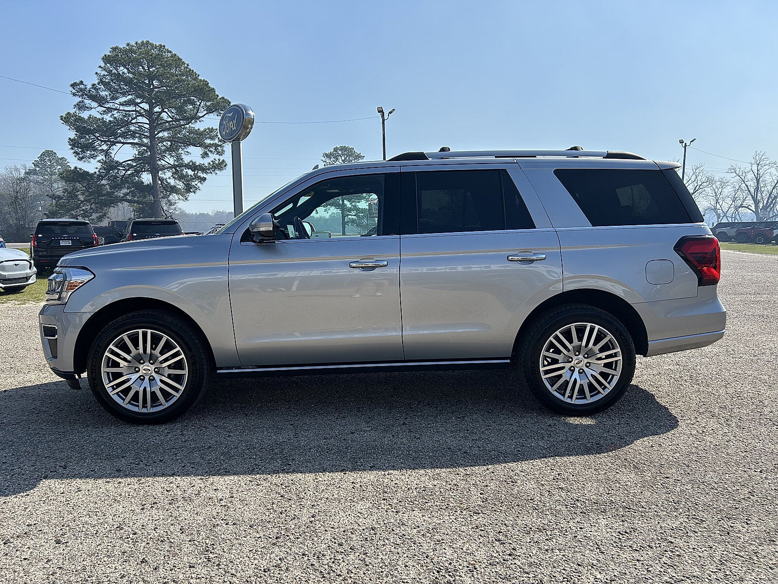 2024 FORD Expedition