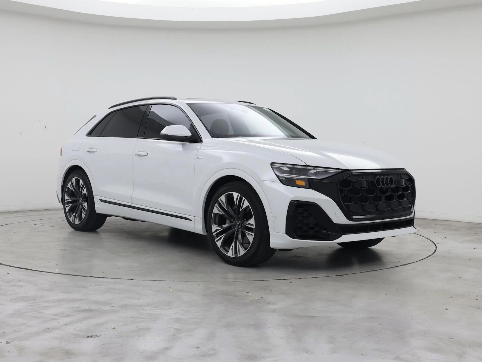 2025 Audi Q8