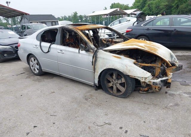 2005 LEXUS ES