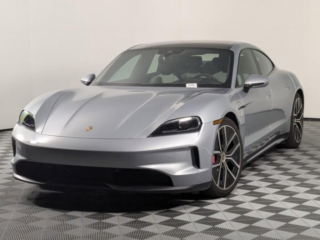 2025 PORSCHE Taycan