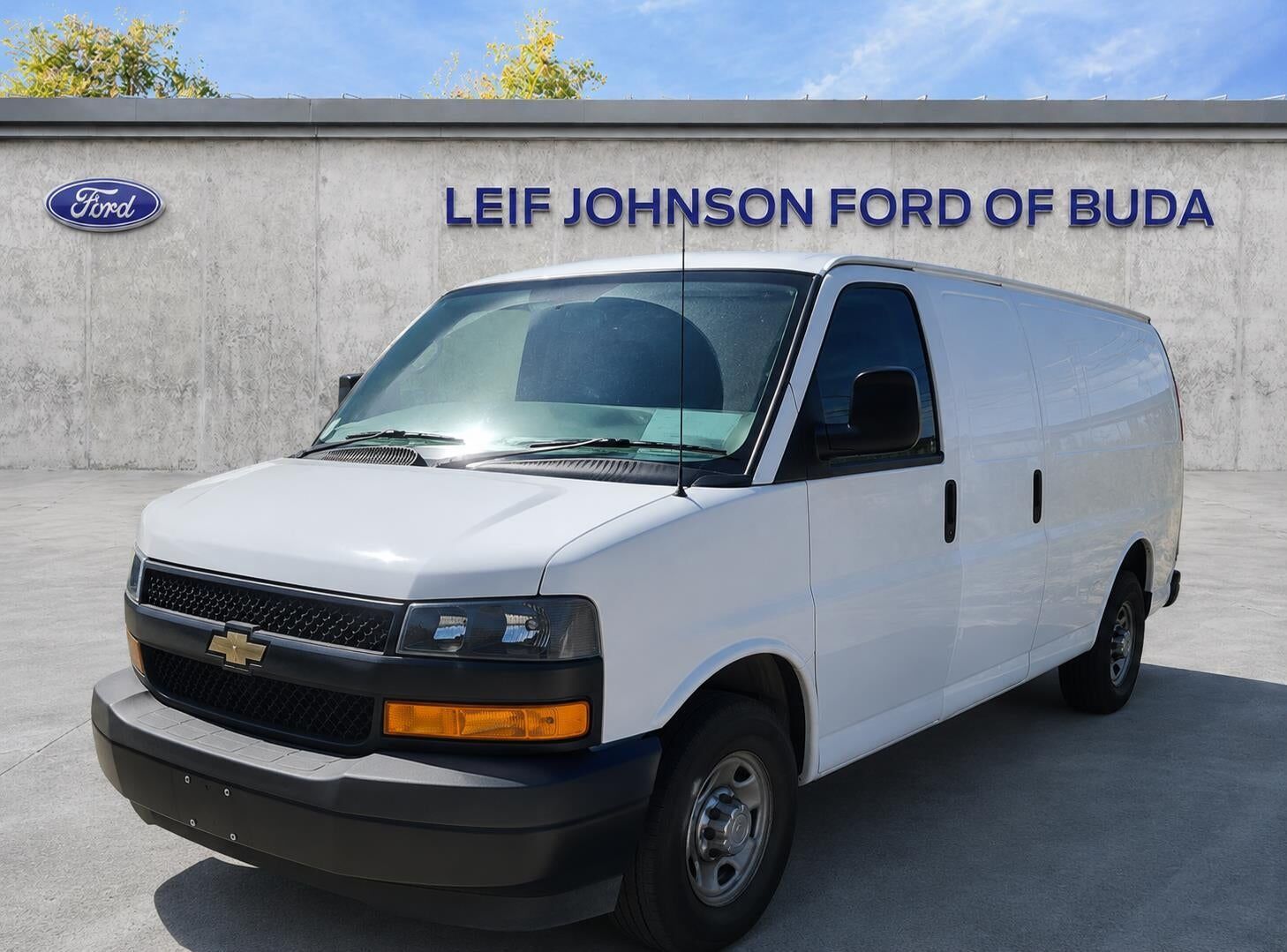 2022 CHEVROLET Express