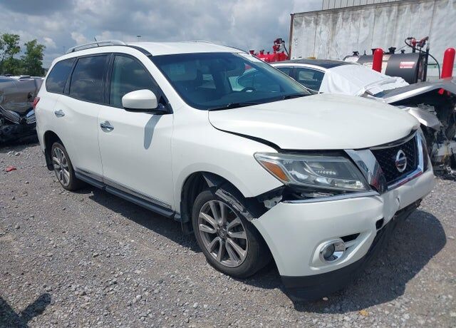 2014 NISSAN Pathfinder