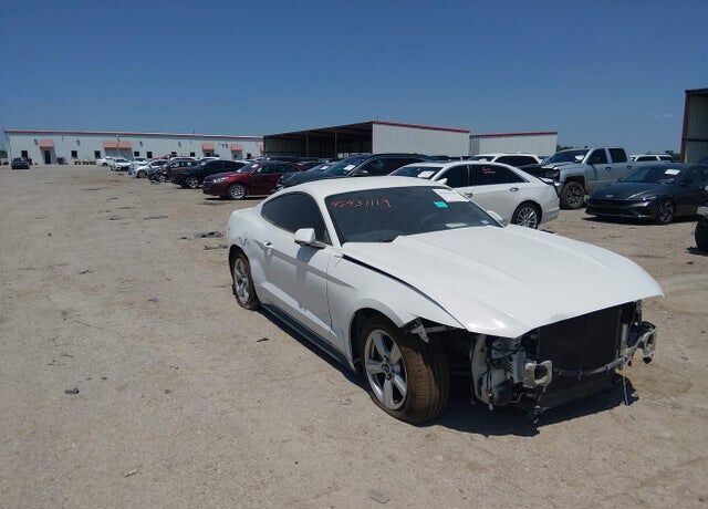 2017 FORD Mustang