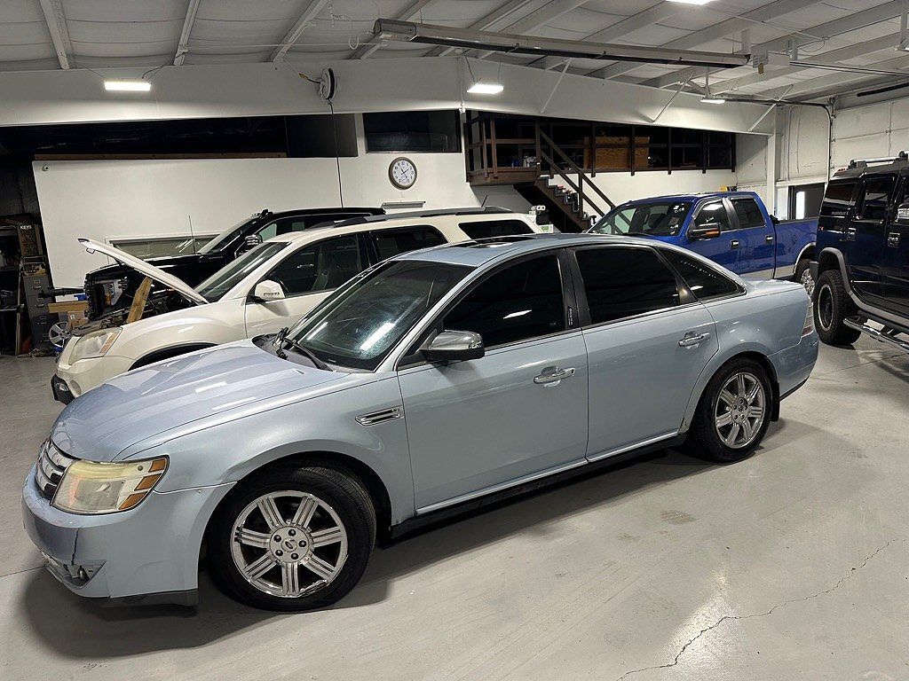 2008 FORD Taurus