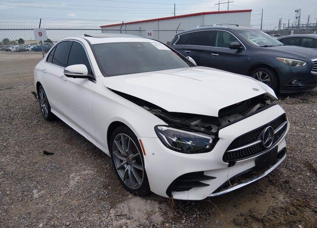 2022 MERCEDES-BENZ E-Class