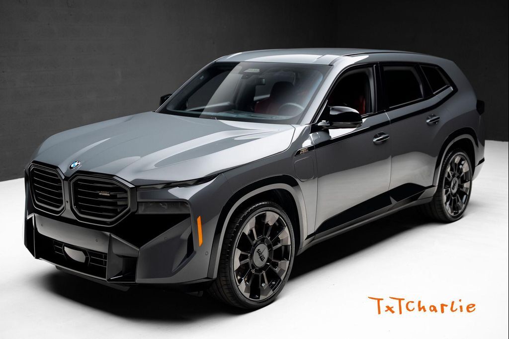 2024 BMW XM