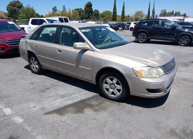 2002 TOYOTA Avalon