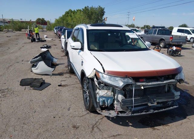 2016 MITSUBISHI Outlander