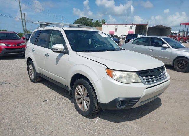 2013 SUBARU Forester