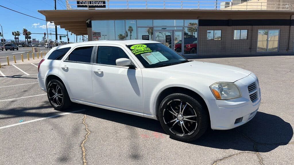 2006 DODGE Magnum
