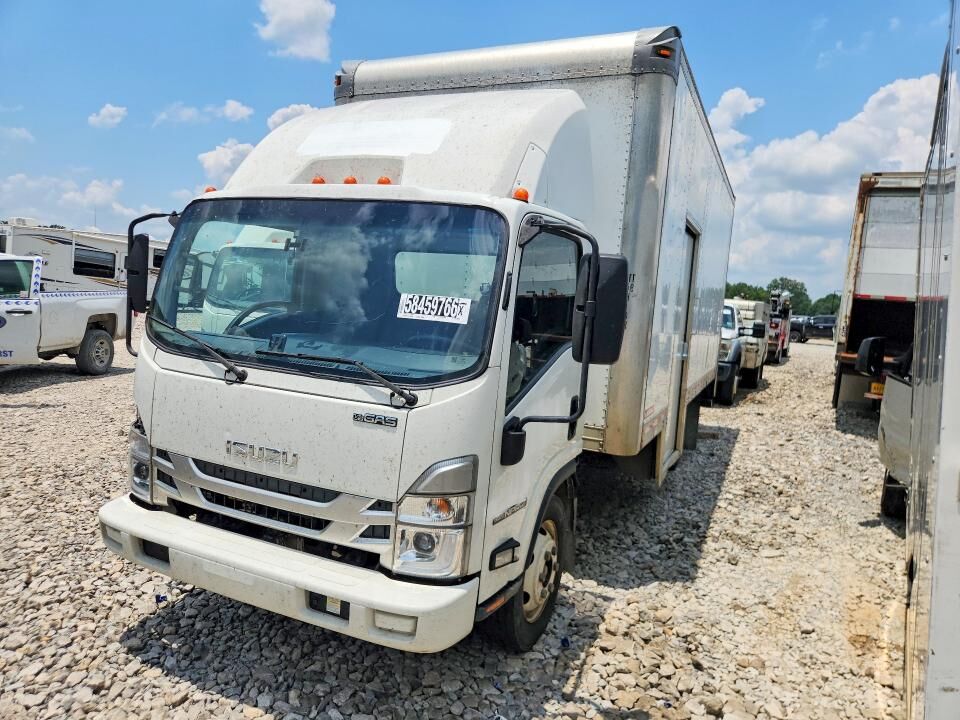 2023 ISUZU NPR-HD