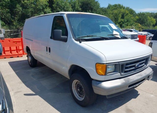 2004 FORD E-250