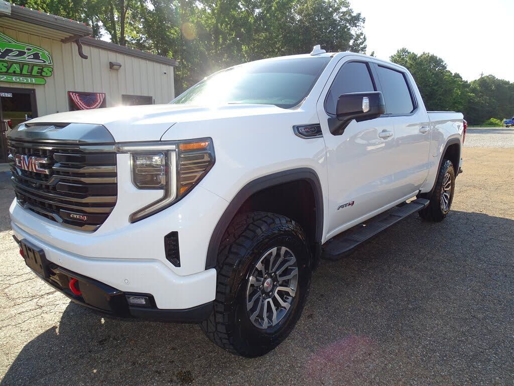 2023 GMC Sierra