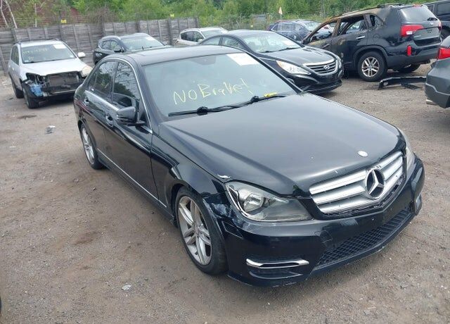 2012 MERCEDES-BENZ C-Class