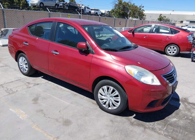 2013 NISSAN Versa