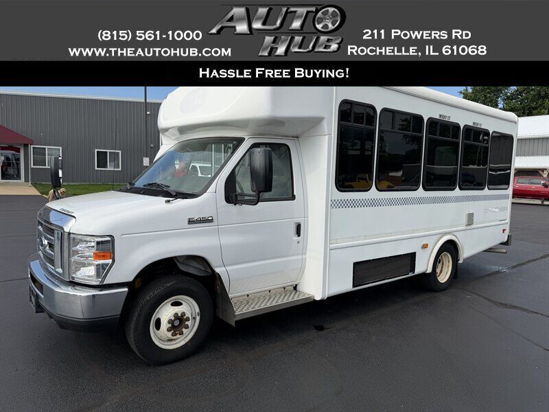 2019 FORD E-450