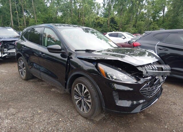 2022 FORD Escape