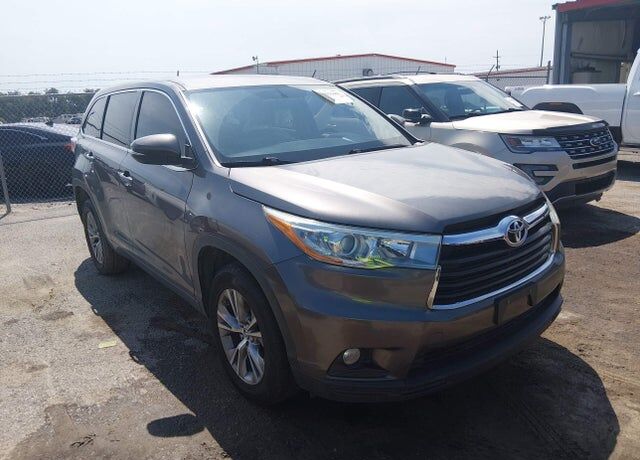 2016 TOYOTA Highlander