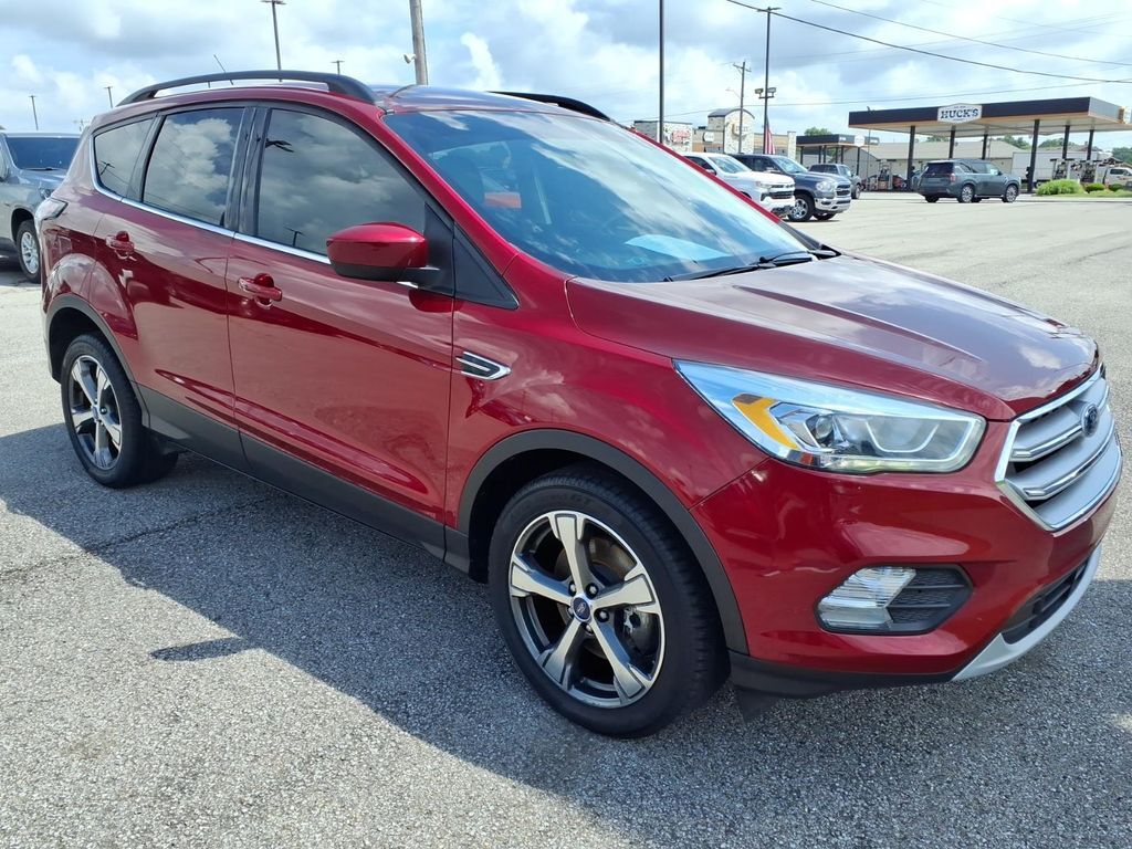 2017 FORD Escape