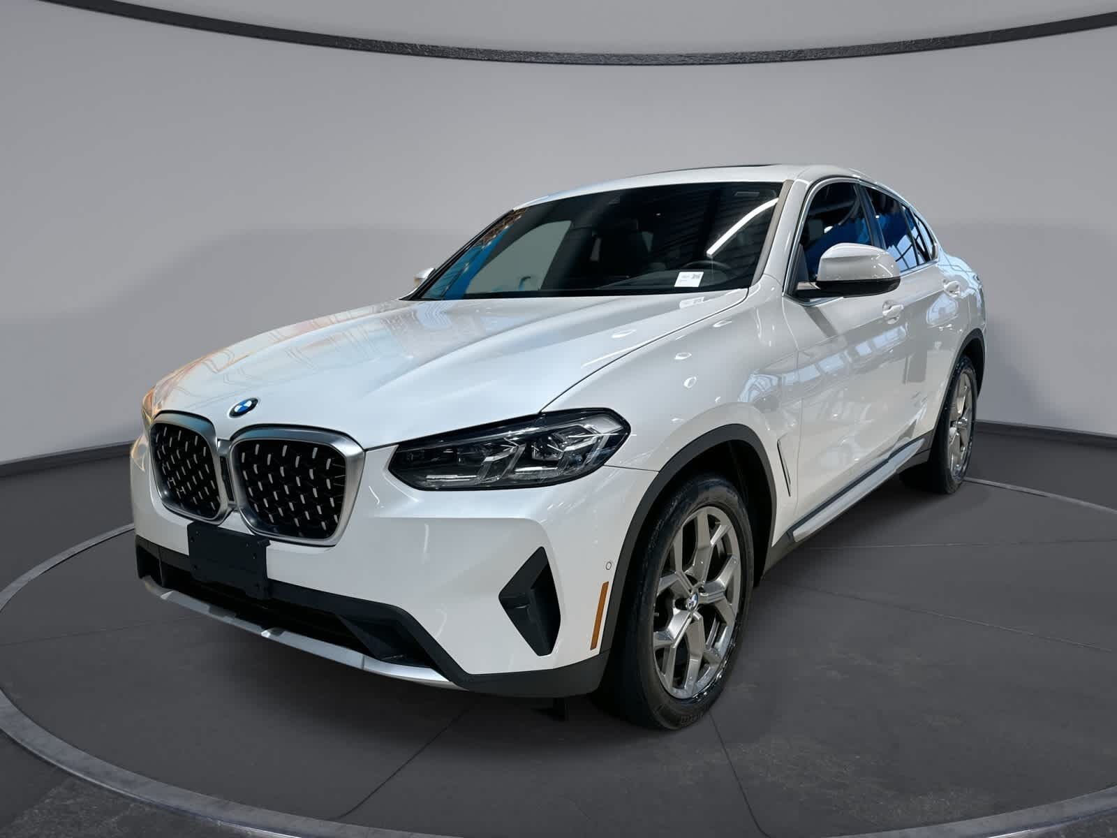 2023 BMW X4