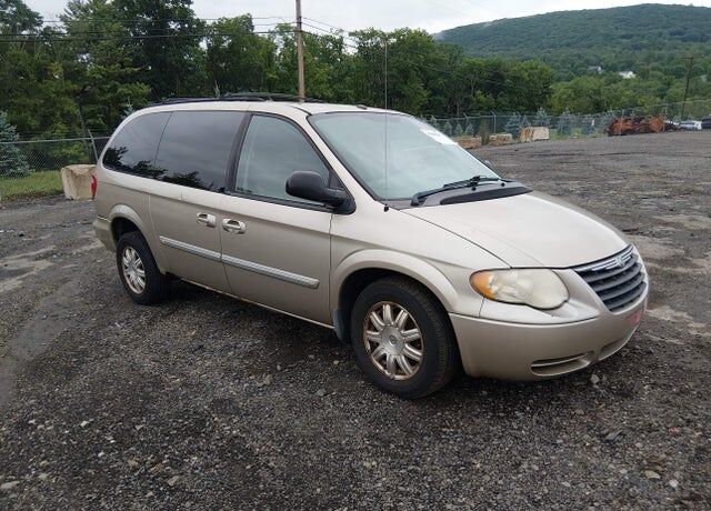 2006 CHRYSLER Town and Country