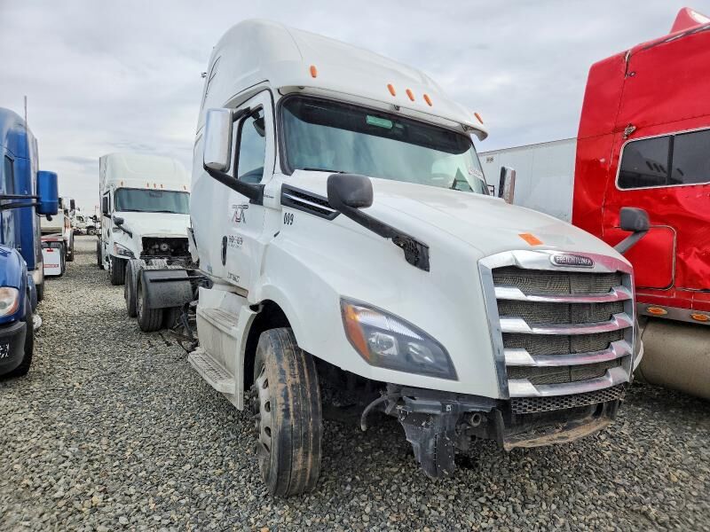 2020 FREIGHTLINER Cascadia
